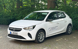 Elektrisches Firmenfahrzeug der nachhaltigen MBD Steuerberatung in Oldenburg – gefördert durch NextGenerationEU